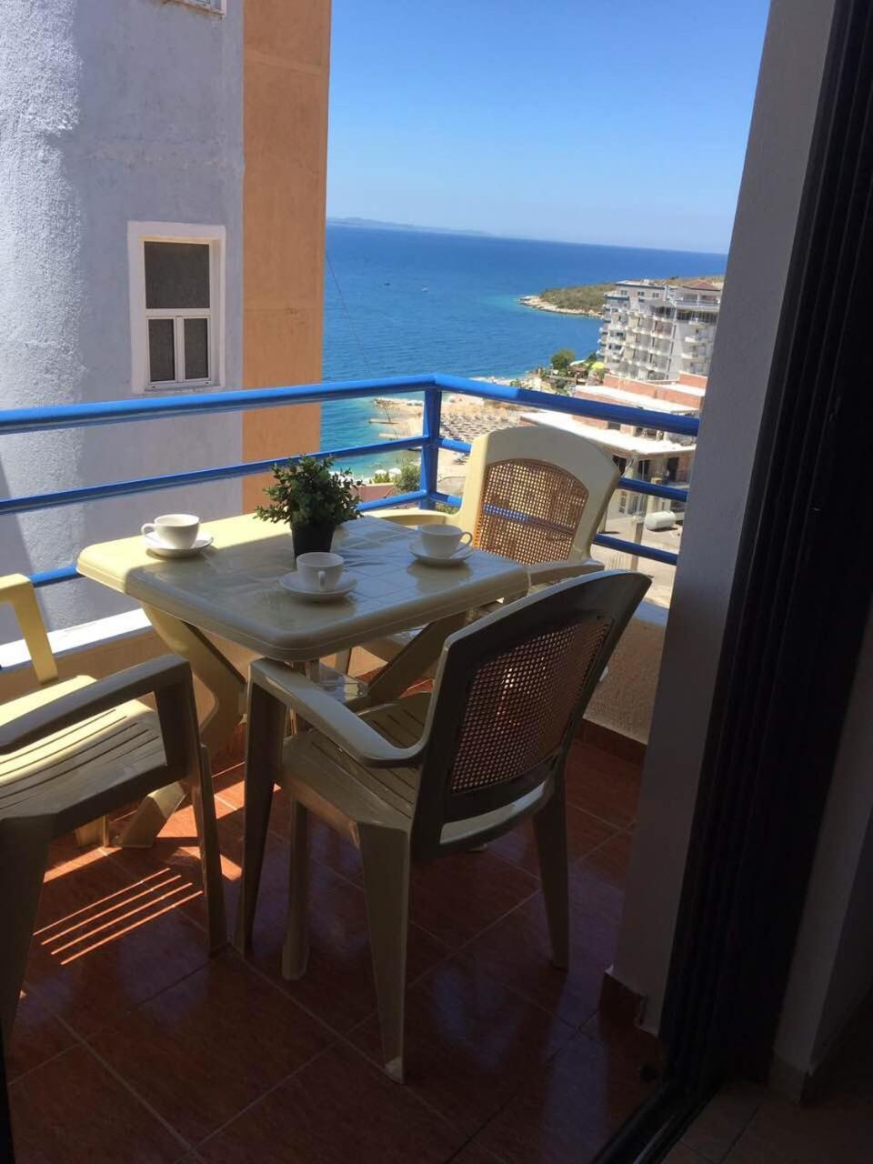 Sea And Sky Apartments ساراندا الغرفة الصورة